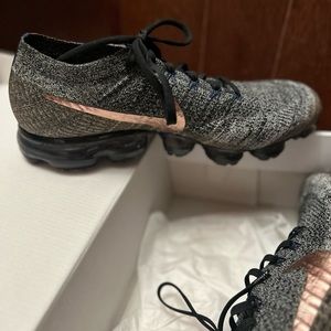 Nike Air VaporMax Flyknit, Size 12 849558-010